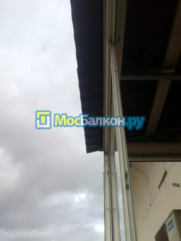 Крыша на балконе в Люберцах монтаж и ремонт по выгодной цене от МосБалкон
