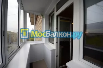 Заказать балкон в Люберцах цена от 1320 руб | Остекление балконов и лоджий МосБалкон