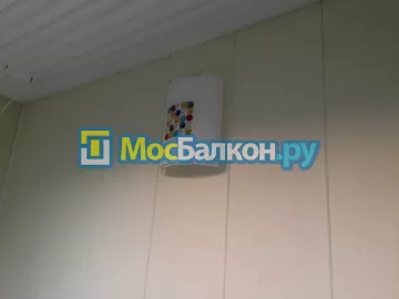 Отделка балкона и лоджии пластиковыми ПВХ панелями в Люберцах от компании МосБалкон