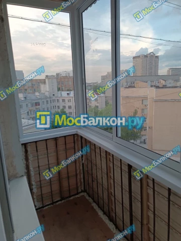 Крыша на балконе в Люберцах монтаж и ремонт по выгодной цене от МосБалкон