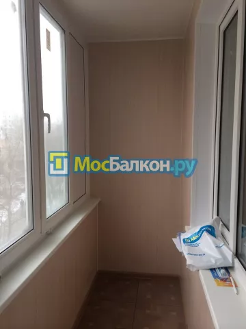 Отделка балкона и лоджии пластиковыми ПВХ панелями в Люберцах от компании МосБалкон