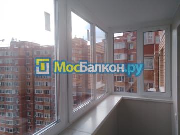 Остекление балкона REHAU